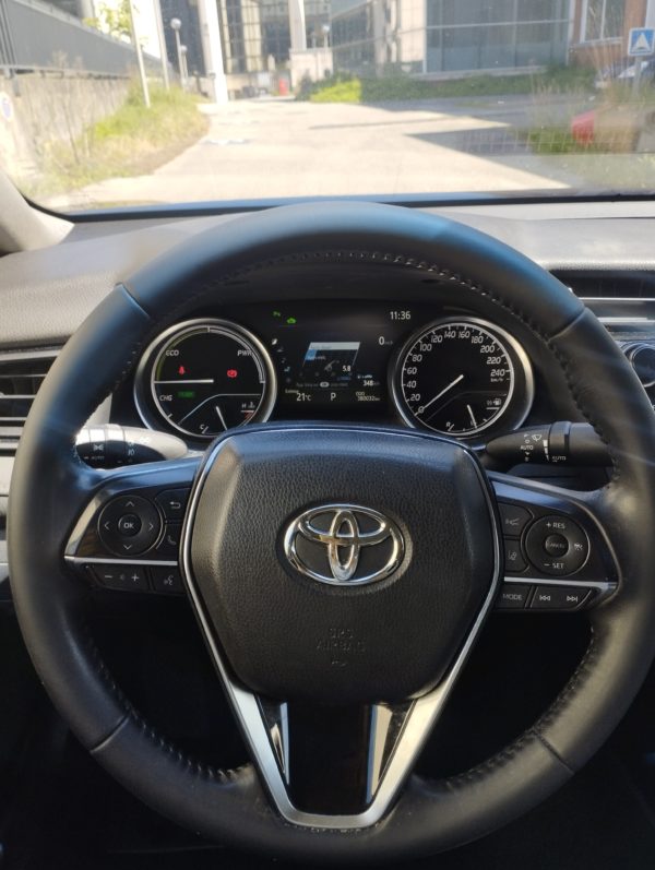 CAMRY HYBRIDE PRO  218 CV 2WD DYNAMIC BUSINESS –  TVA récupérable - 04/2021 - 380 032 KM -1 ère Main – Image 14