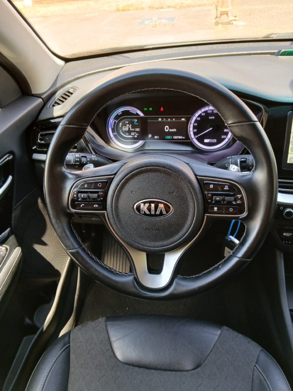 NIRO Hybride Rechargeable 1.6 GDI 141 CV BOITE AUTO – 03/2021 - 132 679 km - TVA récupérable – 1ère main – Image 12