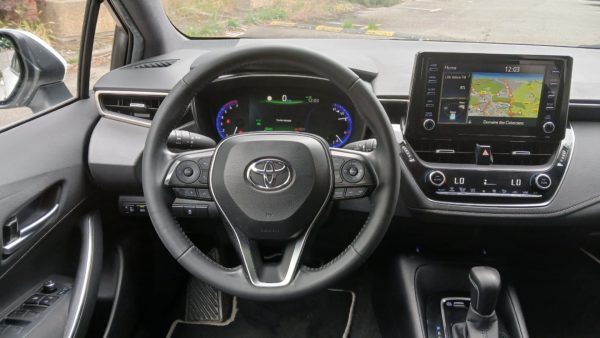 TOYOTA COROLLA TOURING SPORTS BREAK HYBRIDE Essence 122CH Dynamic Business TVA récupérable - 10/2020 – 150 659 KM – 1ère MAIN – Image 13