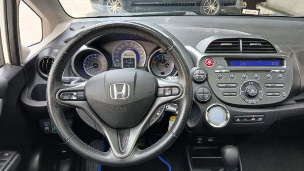 HONDA JAZZ HYBRIDE Essence 1.3 I-VTEC + IMA  LUXURY BOITE AUTO CVT – 03/2012 – 188 275 km – Image 12
