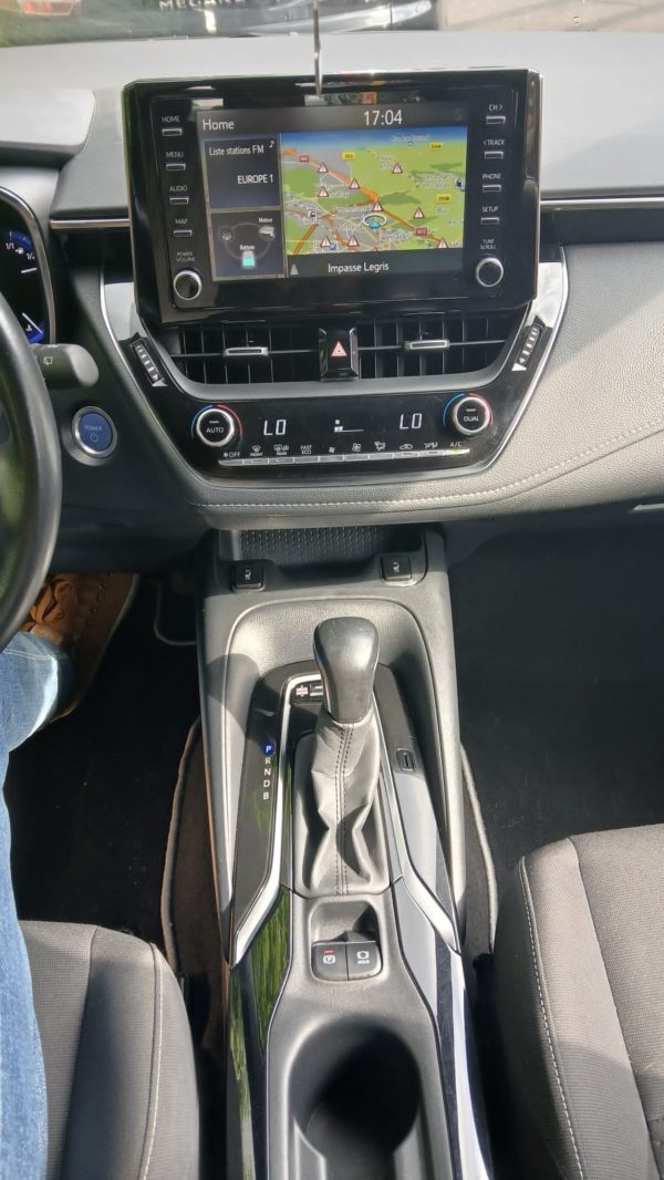 TOYOTA COROLLA TOURING SPORTS BREAK HYBRIDE 122CV Dynamic Business Stage Academy - 11/2021 – 156 446 KM -1 ère MAIN - TVA récupérable – Image 18