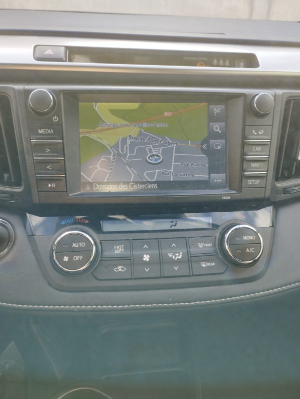 RAV4 Diesel Manuelle 143 D-4D 2WD Dynamic  03/2016 – 155 000 km – Image 16