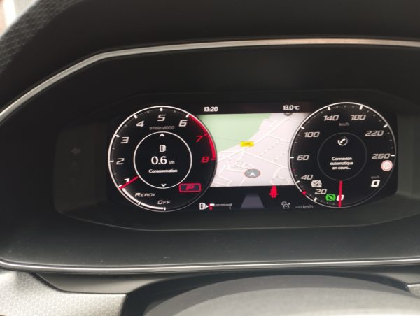 SEAT LEON Hybride Essence SPORTSTOURER Break 1.0 ETSI 110CV DSG Business  TVA récupérable - 02/2022 – 139 082 KM – Image 17