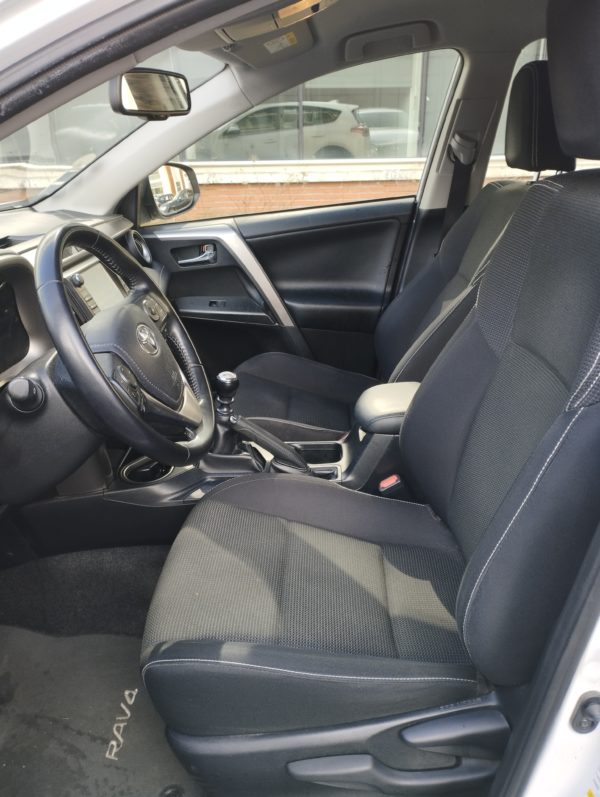 RAV4 Diesel Manuelle 143 D-4D 2WD Dynamic  03/2016 – 155 000 km – Image 18