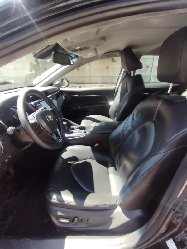 CAMRY HYBRIDE PRO  218 CV 2WD DYNAMIC BUSINESS –  TVA récupérable - 04/2021 - 380 032 KM -1 ère Main – Image 21