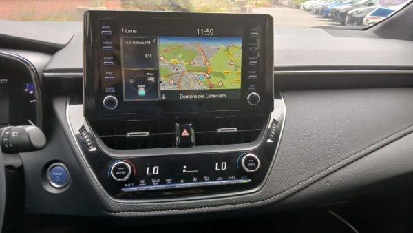 TOYOTA COROLLA TOURING SPORTS BREAK HYBRIDE Essence 122CH Dynamic Business TVA récupérable - 10/2020 – 150 659 KM – 1ère MAIN – Image 21