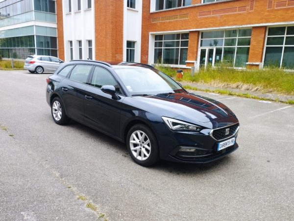 SEAT LEON Hybride Essence SPORTSTOURER Break 1.0 ETSI 110CV DSG Business  TVA récupérable - 02/2022 – 139 082 KM – Image 3