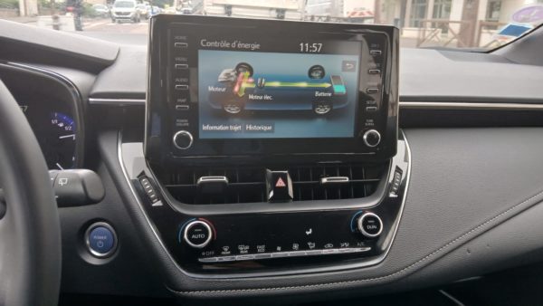 TOYOTA COROLLA TOURING SPORTS BREAK HYBRIDE Essence 122CH Dynamic Business TVA récupérable - 10/2020 – 150 659 KM – 1ère MAIN – Image 23