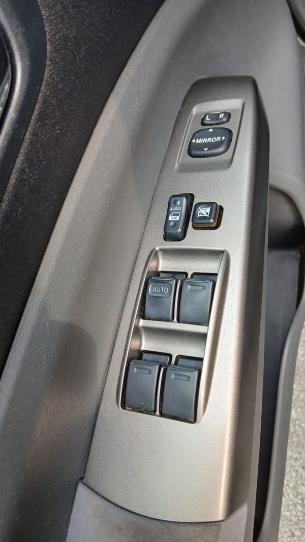 TOYOTA PRIUS Hybride essence 110H LINÉA SOL PACK MC 11/2007 – 193 950 km – Image 23