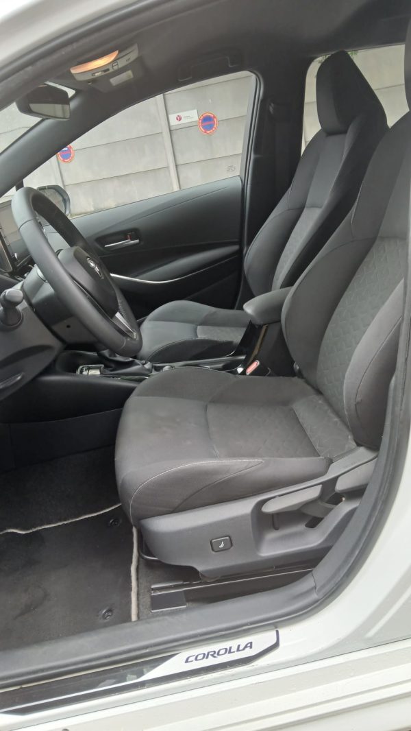 TOYOTA COROLLA TOURING SPORTS BREAK HYBRIDE Essence 122CH Dynamic Business TVA récupérable - 10/2020 – 150 659 KM – 1ère MAIN – Image 25