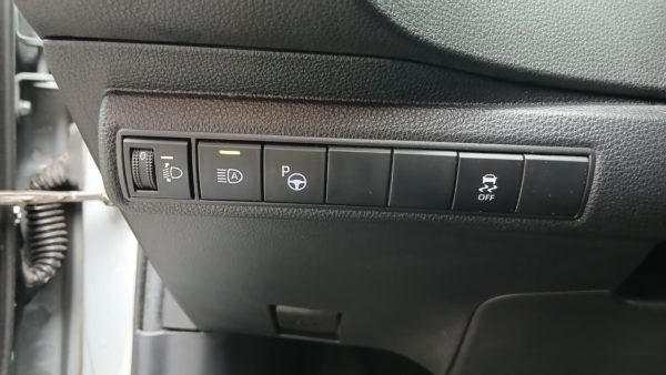 TOYOTA COROLLA TOURING SPORTS BREAK HYBRIDE Essence 122CH Dynamic Business TVA récupérable - 04/2022 – 168 604 KM – 1ère MAIN – Image 28