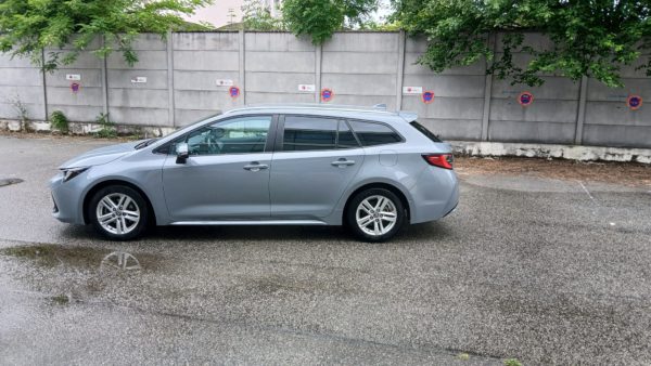 TOYOTA COROLLA TOURING SPORTS BREAK HYBRIDE Essence 122CH Dynamic Business TVA récupérable - 04/2022 – 168 604 KM – 1ère MAIN – Image 5