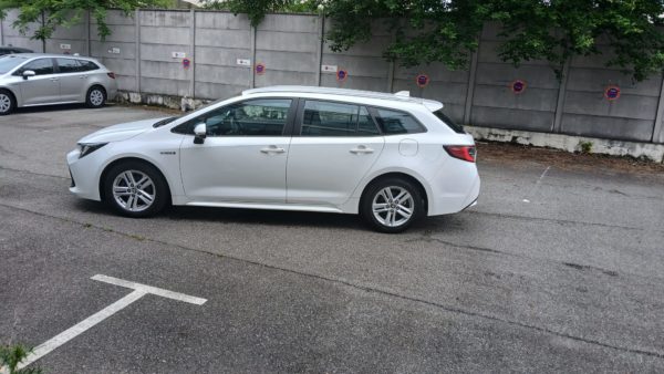 TOYOTA COROLLA TOURING SPORTS BREAK HYBRIDE Essence 122CH Dynamic Business TVA récupérable - 10/2020 – 150 659 KM – 1ère MAIN – Image 7