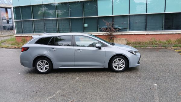 TOYOTA COROLLA TOURING SPORTS BREAK HYBRIDE Essence 122CH Dynamic Business TVA récupérable - 04/2022 – 168 604 KM – 1ère MAIN – Image 7