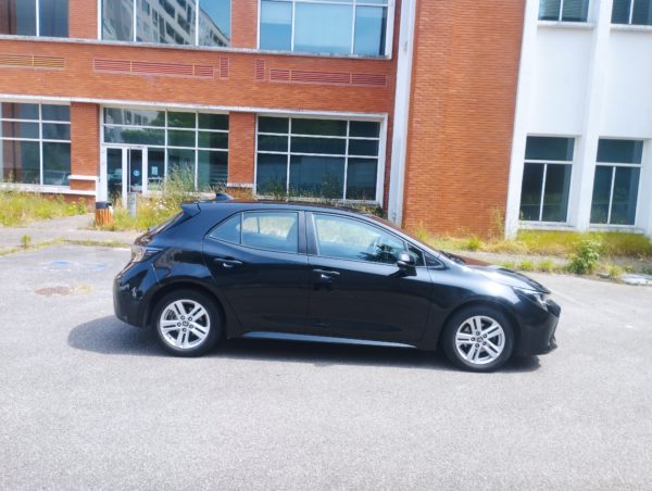 COROLLA BERLINE Hybride Essence 122H DYNAMIC BUSINESS  02/2022 - 135 691 km -TVA récupérable -1ère main – Image 7