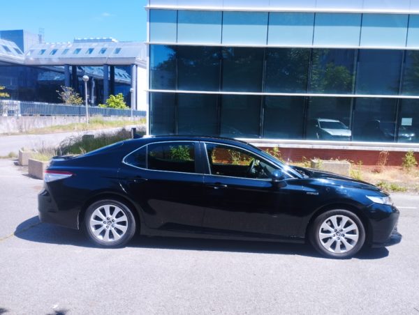 CAMRY HYBRIDE PRO  218 CV 2WD DYNAMIC BUSINESS –  TVA récupérable - 04/2021 - 380 032 KM -1 ère Main – Image 9
