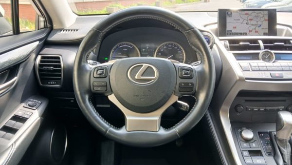 LEXUS NX 300H 2WD PACK HYBRIDE Essence E-CVT  Boite Automatique - 10/2014 – 171 395 km - 1ére main – Image 13