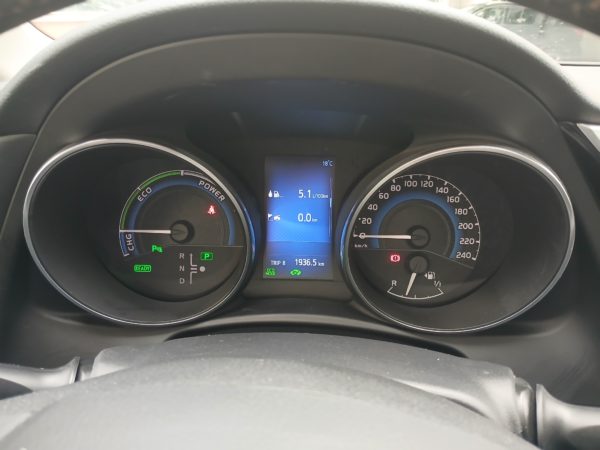 AURIS TOURING SPORTS Hybride Essence 136H EXECUTIVE  02/2016– 123 774 km – 1 ère MAIN – Image 13