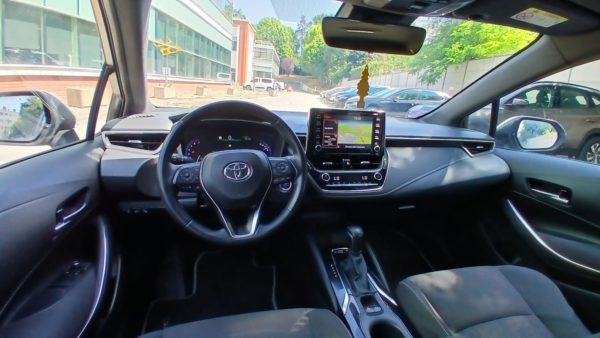 COROLLA TOURING SPORTS PRO BREAK HYBRIDE Essence 122CH Dynamic Business avec Support Lombaire – 02/2021 – 166 183 km - TVA récupérable – 1ere main – Image 12
