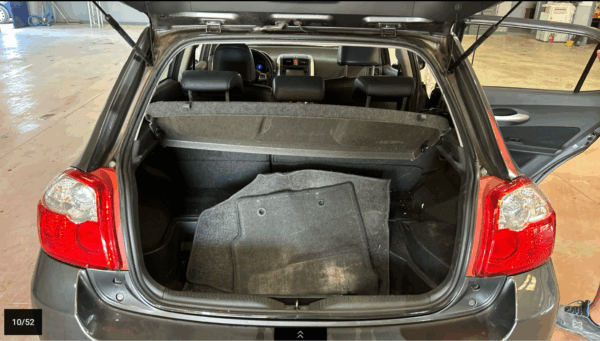 TOYOTA AURIS HYBRIDE Essence 136H LOUNGE  04/2012 – 168 694 km – 1 ère MAIN – Image 13