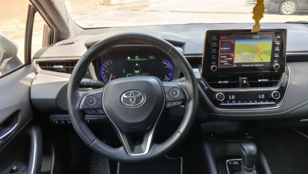 COROLLA TOURING SPORTS PRO BREAK HYBRIDE Essence 122CH Dynamic Business avec Support Lombaire – 02/2021 – 166 183 km - TVA récupérable – 1ere main – Image 13
