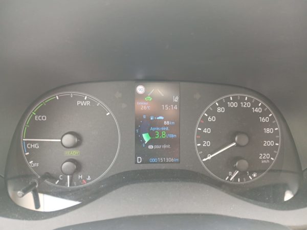 TOYOTA YARIS HYBRIDE ESSENCE 116H France Business + Stage Academy  1ére main - 02/2021 – 151 099 km - TVA récupérable – Image 15