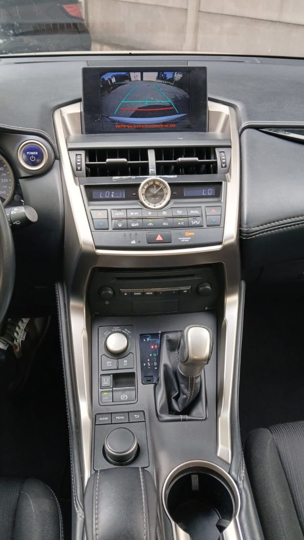 LEXUS NX 300H 2WD PACK HYBRIDE Essence E-CVT  Boite Automatique - 10/2014 – 171 395 km - 1ére main – Image 17