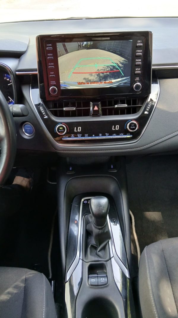 COROLLA TOURING SPORTS PRO BREAK HYBRIDE Essence 122CH Dynamic Business avec Support Lombaire – 02/2021 – 166 183 km - TVA récupérable – 1ere main – Image 18
