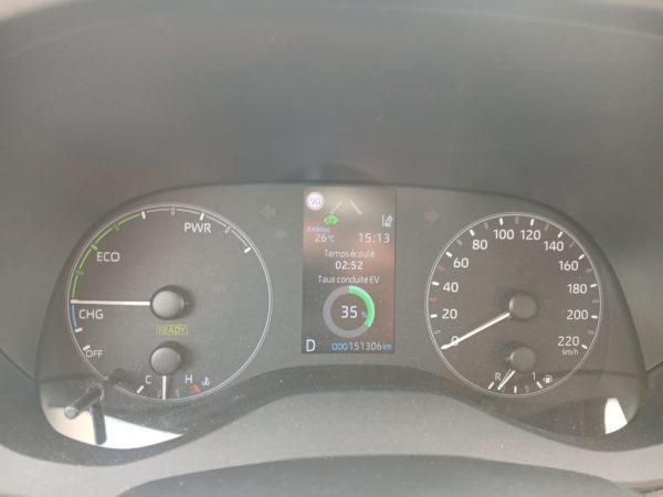 TOYOTA YARIS HYBRIDE ESSENCE 116H France Business + Stage Academy  1ére main - 02/2021 – 151 099 km - TVA récupérable – Image 20