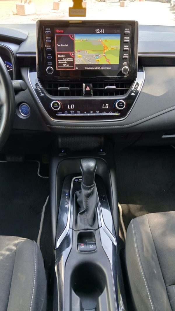 COROLLA TOURING SPORTS PRO BREAK HYBRIDE Essence 122CH Dynamic Business avec Support Lombaire – 02/2021 – 166 183 km - TVA récupérable – 1ere main – Image 20