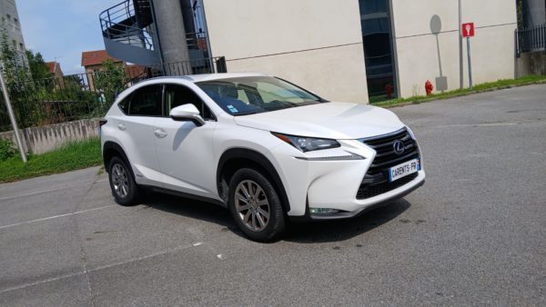 LEXUS NX 300H 2WD PACK HYBRIDE Essence E-CVT  Boite Automatique - 10/2014 – 171 395 km - 1ére main – Image 3