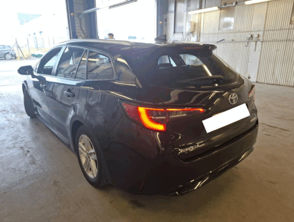 COROLLA TOURING SPORTS PRO BREAK HYBRIDE Essence 122CH Dynamic Business avec Support Lombaire – 05/2022 – 137 010 km - TVA récupérable – 1ere main – Image 3