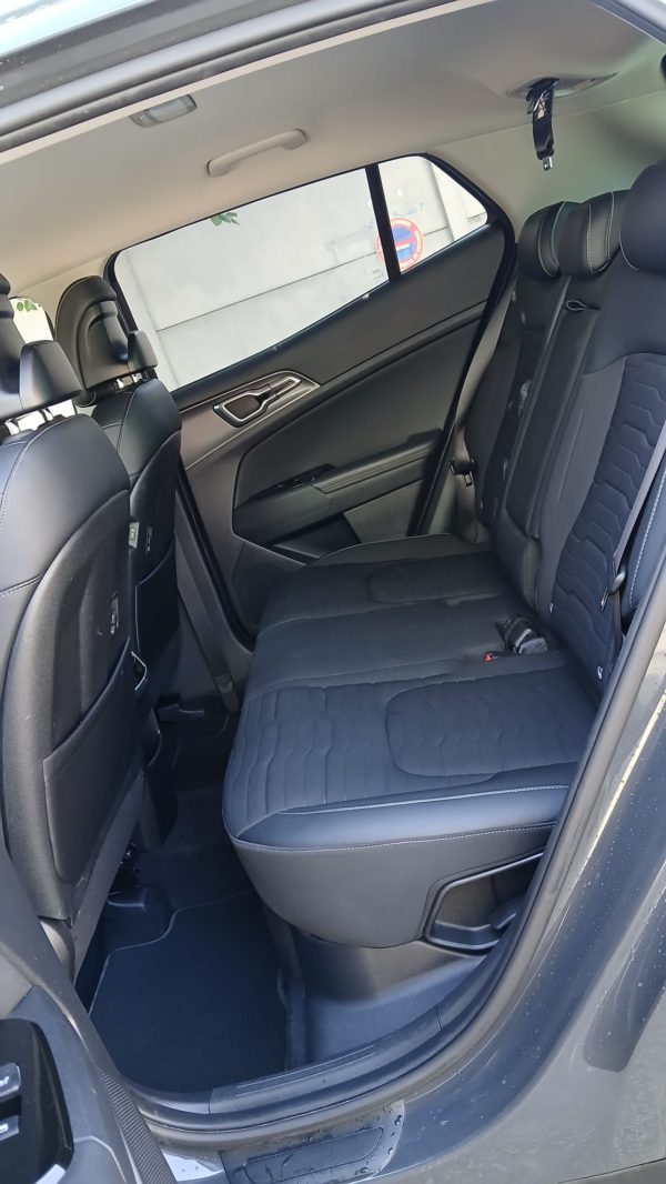 KIA SPORTAGE 230 CH Hybride Essence 1.6 T-GDI ISG Boite Auto BVA6 Design - 1ére main - TVA récupérable – 09/2022 – 174 080 km – Image 22