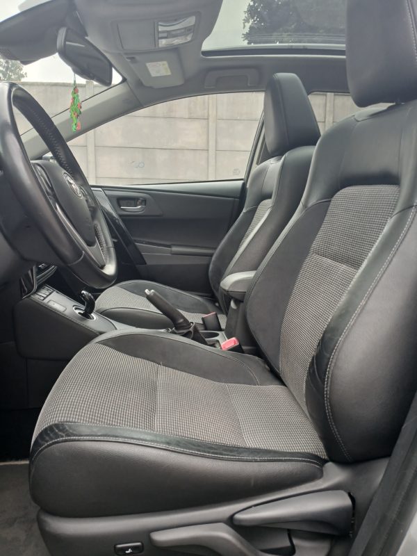 AURIS TOURING SPORTS Hybride Essence 136H EXECUTIVE  02/2016– 123 774 km – 1 ère MAIN – Image 24