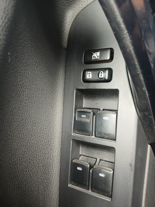 AURIS TOURING SPORTS Hybride Essence 136H EXECUTIVE  02/2016– 123 774 km – 1 ère MAIN – Image 26