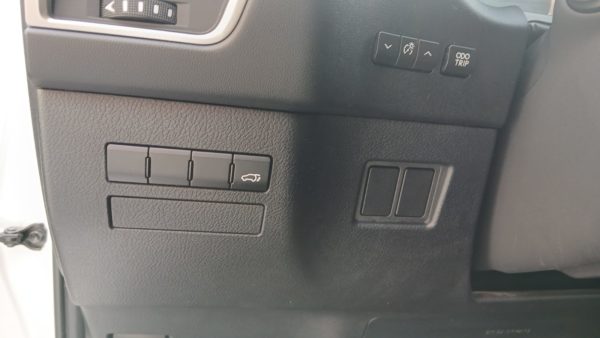 LEXUS NX 300H 2WD PACK HYBRIDE Essence E-CVT  Boite Automatique - 10/2014 – 171 395 km - 1ére main – Image 27