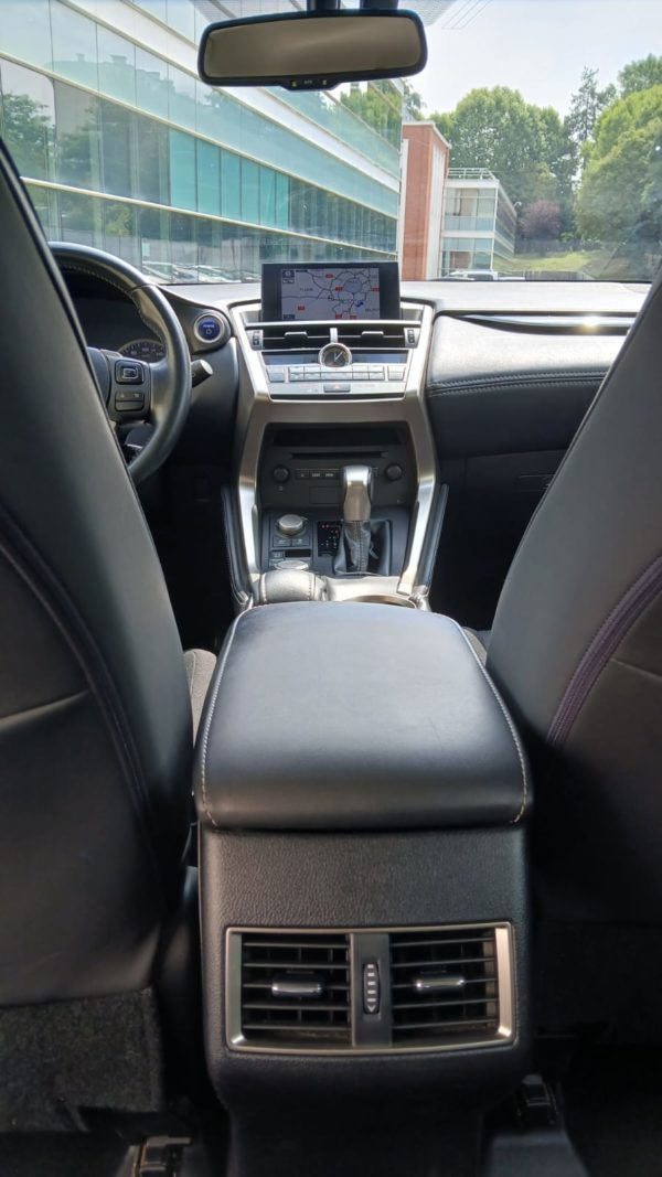 LEXUS NX 300H 2WD PACK HYBRIDE Essence E-CVT  Boite Automatique - 10/2014 – 171 395 km - 1ére main – Image 28