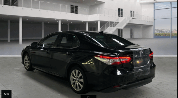 CAMRY HYBRIDE PRO  218 CV 2WD DYNAMIC BUSINESS –  TVA récupérable - 03/2021 – 276 687 km – 1 ère MAIN – Image 4