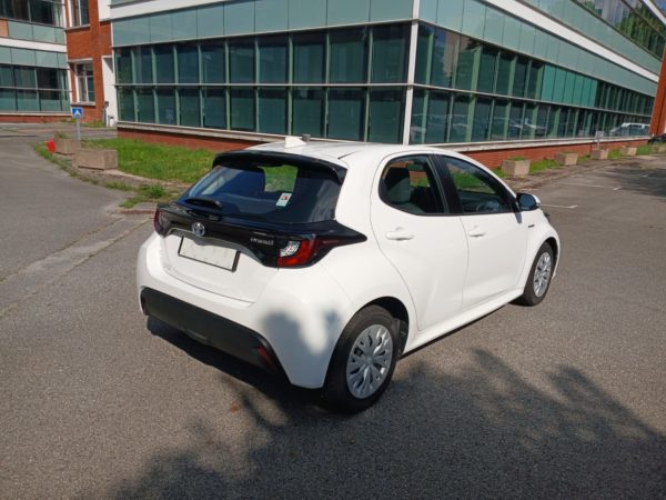 TOYOTA YARIS HYBRIDE ESSENCE 116H France Business + Stage Academy  1ére main - 02/2021 – 151 099 km - TVA récupérable – Image 5