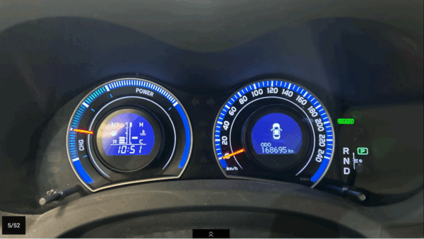 TOYOTA AURIS HYBRIDE Essence 136H LOUNGE  04/2012 – 168 694 km – 1 ère MAIN – Image 7