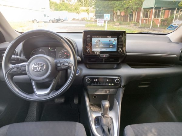 TOYOTA YARIS HYBRIDE ESSENCE 116H France Business + Stage Academy  1ére main - 02/2021 – 151 099 km - TVA récupérable – Image 11