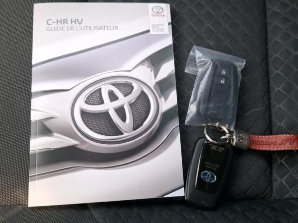 TOYOTA C-HR Hybride Essence 1.8L DYNAMIC BUSINESS - 05/2020 -184 237 km -TVA récupérable - 1ère main – Image 14