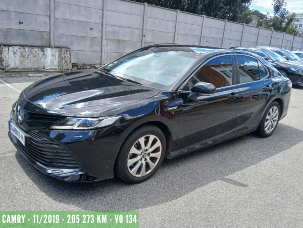 CAMRY HYBRIDE PRO  218 CV 2WD DYNAMIC BUSINESS –  TVA récupérable - 11/2019 – 205 273 km – 1 ère MAIN