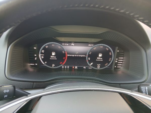 SKODA KAROQ Essence Boite Auto 5P SUV 1.5 TSI 150CH DSG7  Active Business - 02/2022 - 148 452 km - TVA récupérable - VO 169 – Image 13
