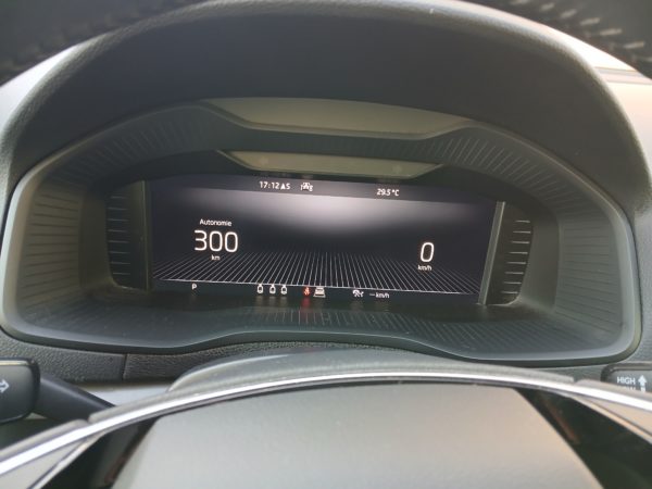 SKODA KAROQ Essence Boite Auto 5P SUV 1.5 TSI 150CH DSG7  Active Business - 02/2022 - 148 452 km - TVA récupérable - VO 169 – Image 14