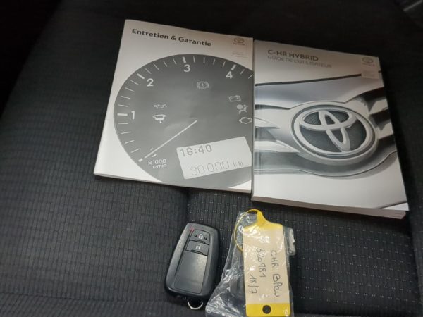 TOYOTA C-HR Hybride Essence 122CV DYNAMIC BUSINESS 08/2019 – 204 552 km -TVA récupérable - 1ère main – Image 15
