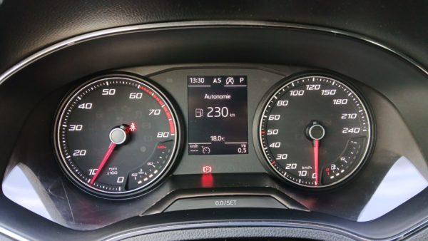 ARONA Essence Boite-Auto DSG7 1.0 ECO TSI 115 CH XCELLENCE Bi-ton Start/Stop - 06/2018 – 125 699 km – Image 15