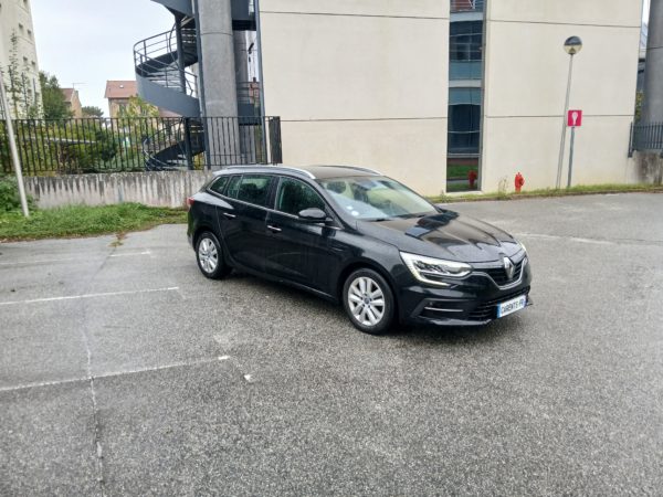 RENAULT MEGANE HYBRIDE Essence IV ESTATE E-TECH PLUG-IN  160 – 21N BUSINESS  06/2021 – 122 284 km – Image 3