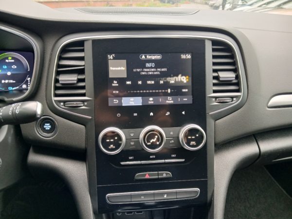 RENAULT MEGANE HYBRIDE Essence IV ESTATE E-TECH PLUG-IN  160 – 21N BUSINESS  06/2021 – 122 284 km – Image 22