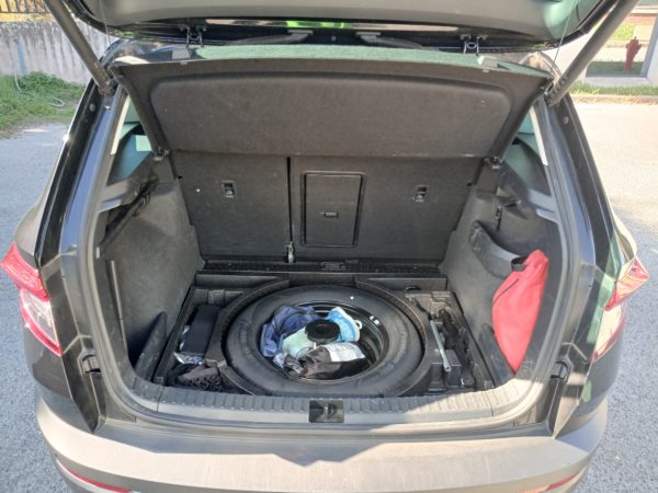 SKODA KAROQ Essence Boite Auto 5P SUV 1.5 TSI 150CH DSG7  Active Business - 02/2022 - 148 452 km - TVA récupérable - VO 169 – Image 25